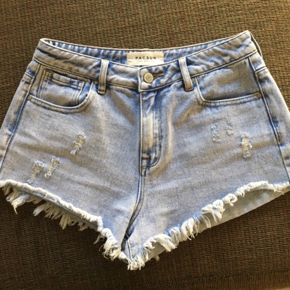 Pacsun shorts there in great condition.